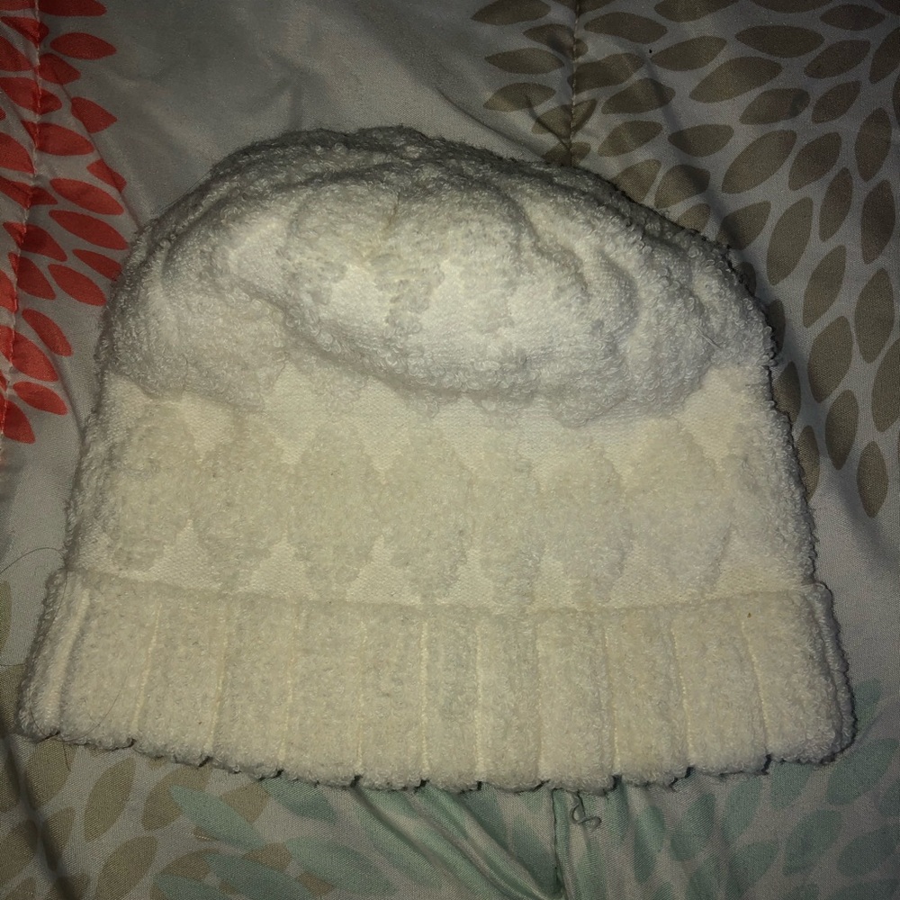 White winter hat